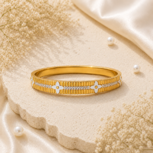 White-Gold clover Kada